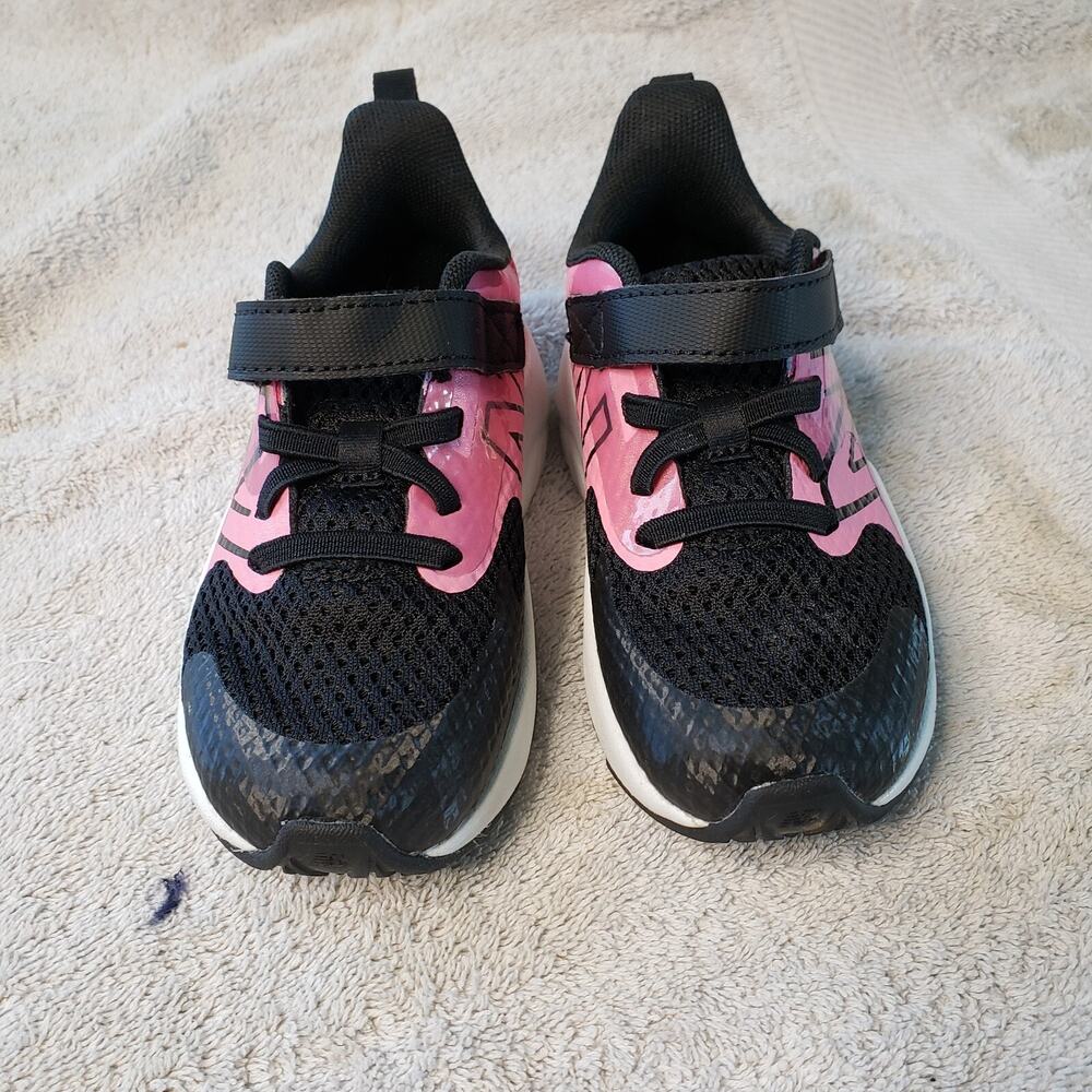 New Balance Rave Run V2 Sneakers Shoes Kids 8.5 M Running Sneakers ITRAVAS2